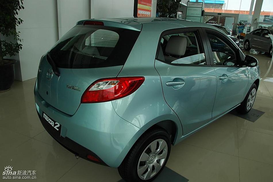 马自达2标准型1.3MT 外观