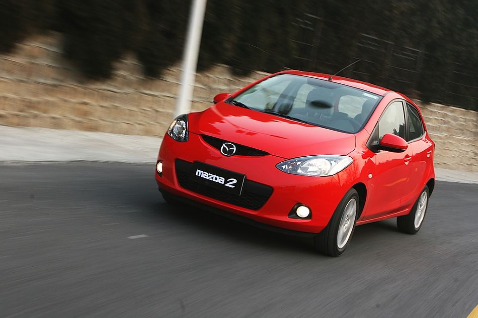 马自达2动态图片