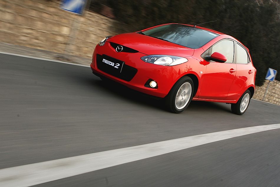 马自达2动态图片