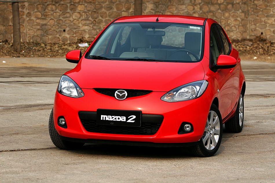 马自达2外观图片