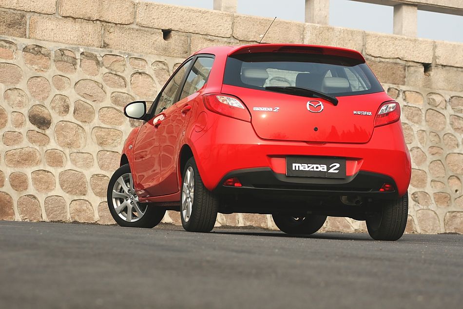 马自达2外观图片