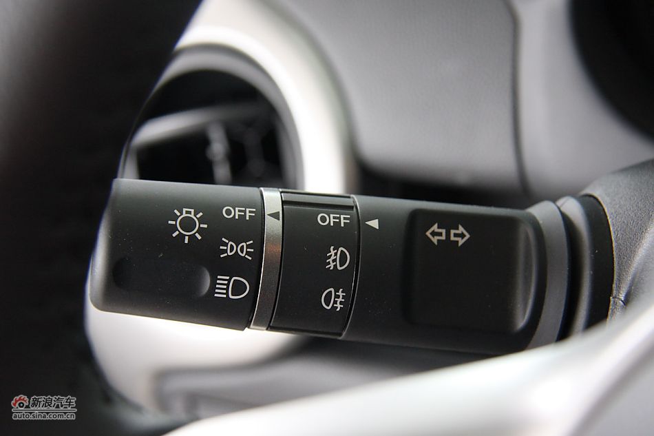 内饰部分及细节