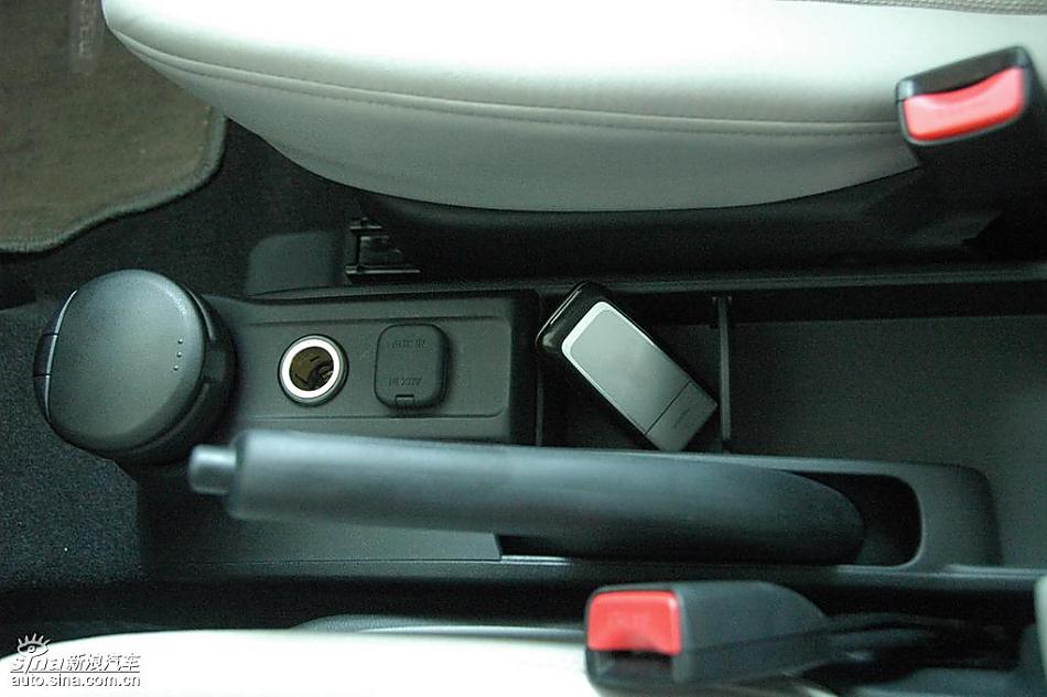 马自达2尊贵型1.5AT内饰