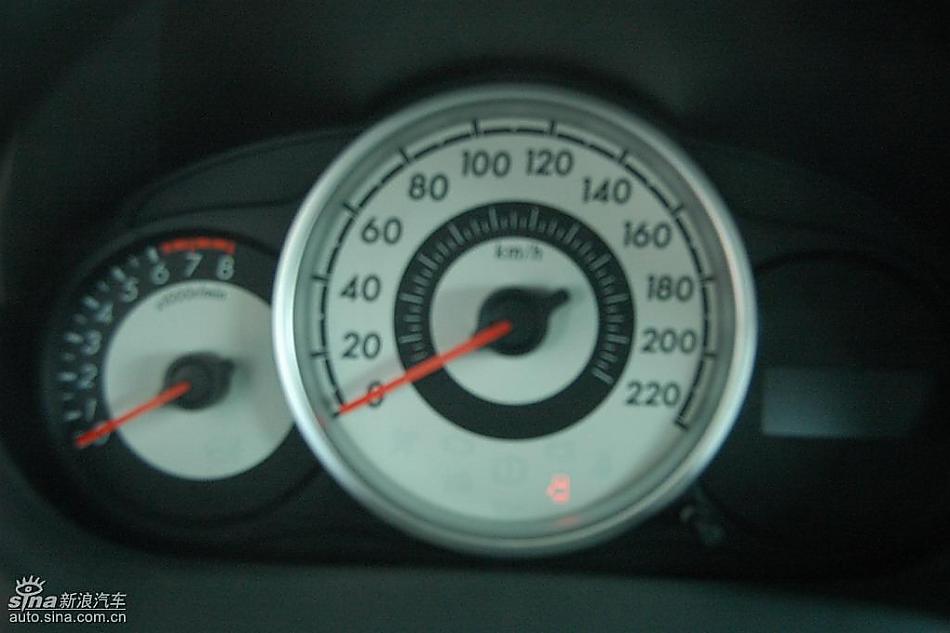 马自达2尊贵型1.5AT内饰