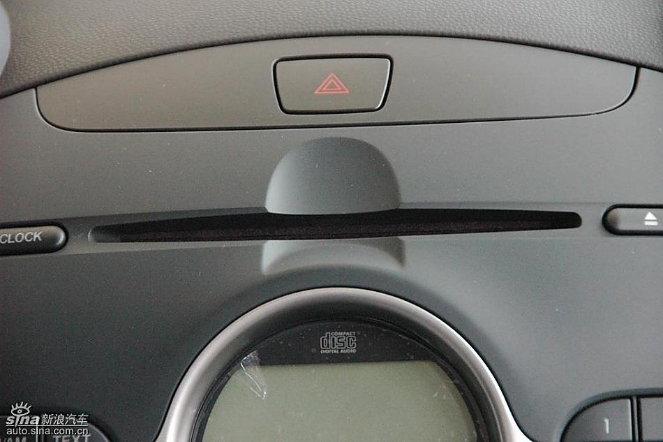 马自达2尊贵型1.5AT内饰