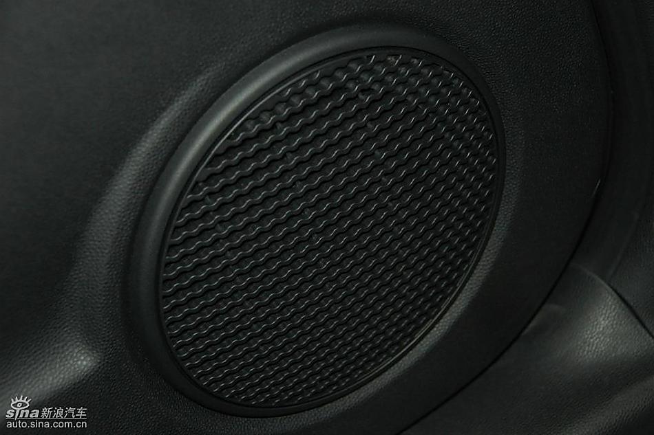 马自达2标准型1.3MT 内饰