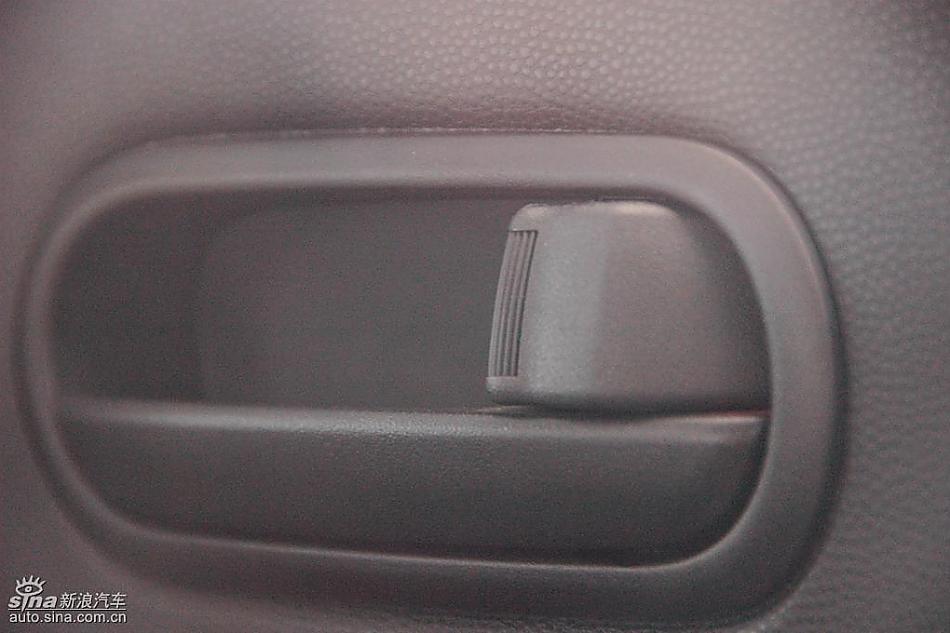 马自达2标准型1.3MT 内饰