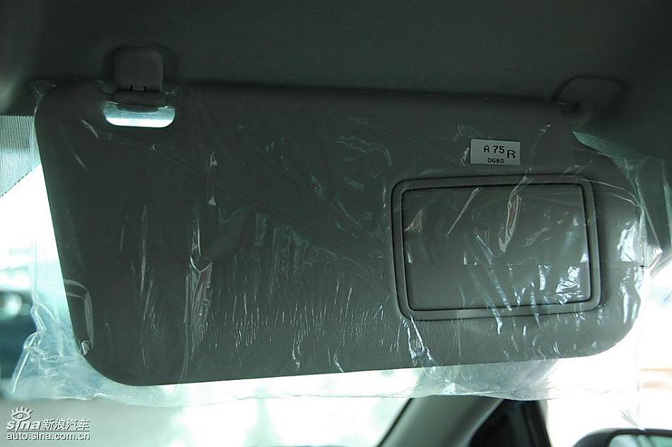 马自达2标准型1.3MT 内饰