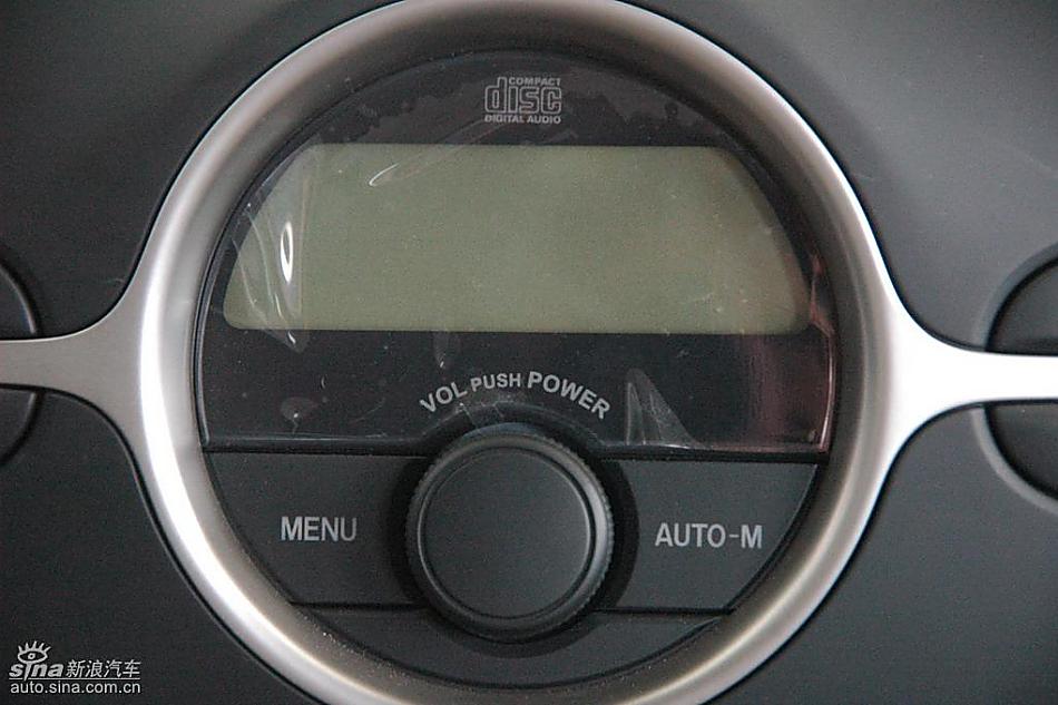 马自达2标准型1.3MT 内饰