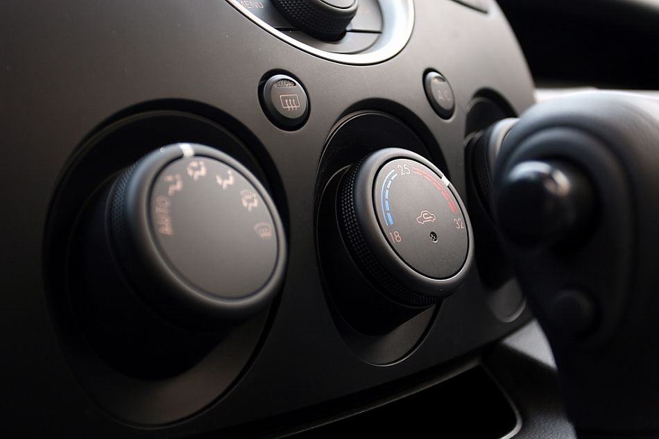 马自达2内饰图片