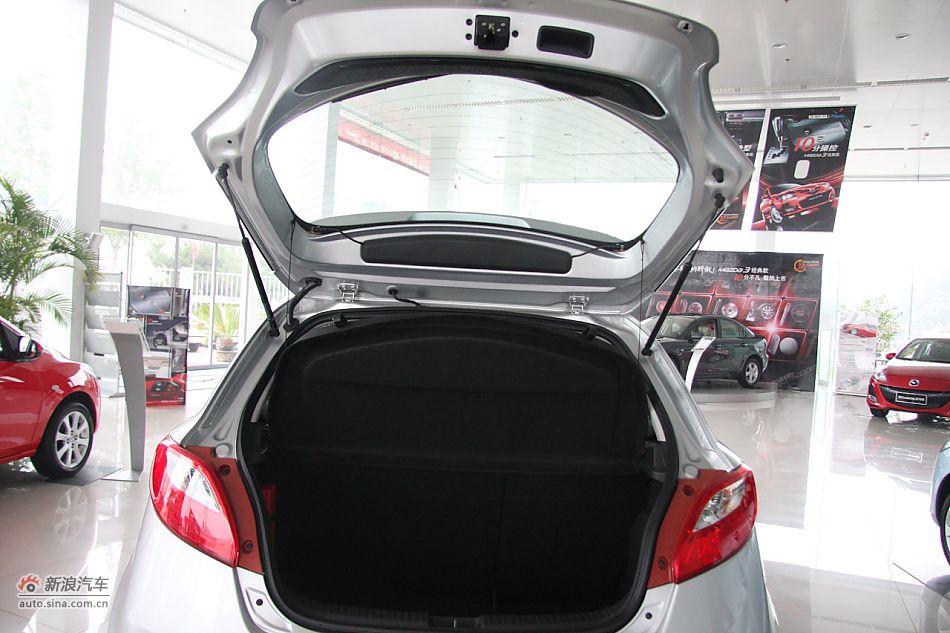 发动机、底盘悬挂及后备箱