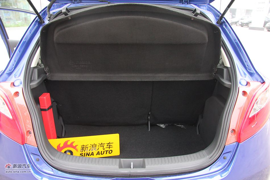 发动机、底盘悬挂及后备箱