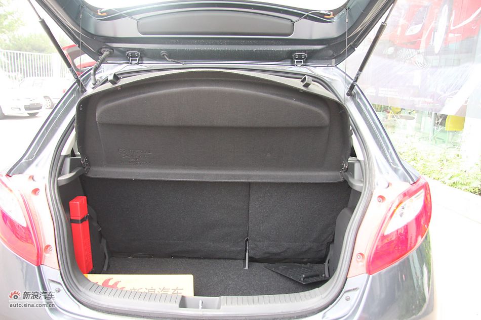 发动机、底盘悬挂及后备箱