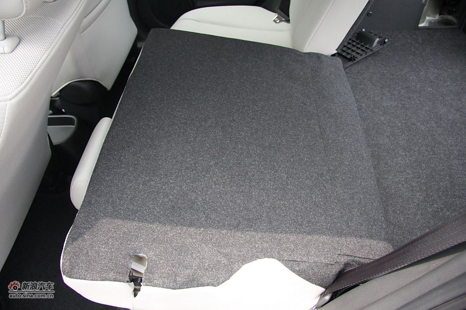 发动机、底盘悬挂及后备箱