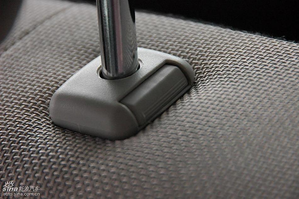 马自达2标准型1.3MT 内饰