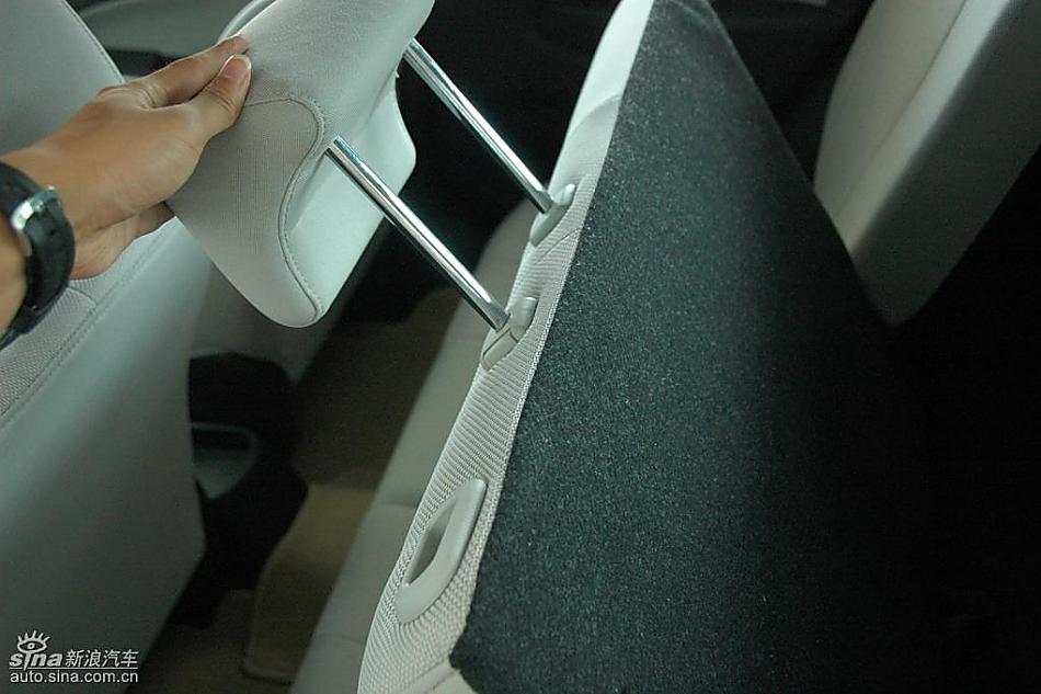 马自达2标准型1.3MT 内饰