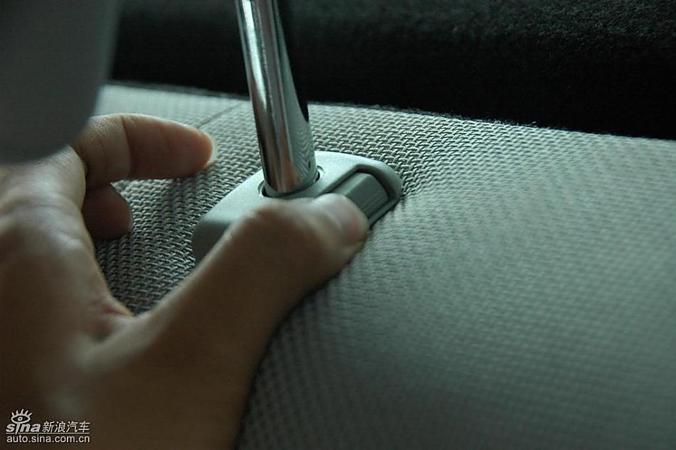 马自达2标准型1.3MT 内饰