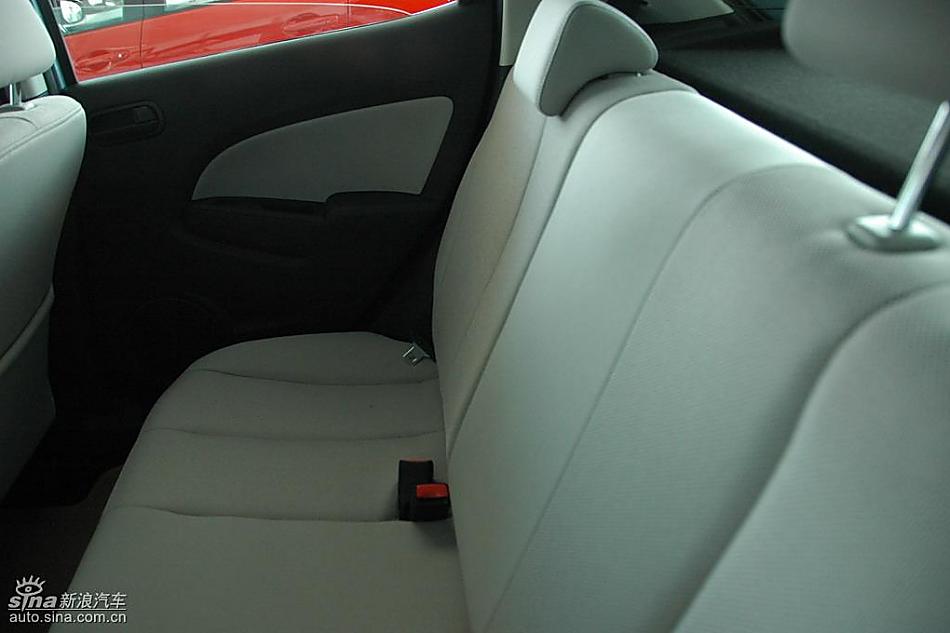 马自达2标准型1.3MT 内饰