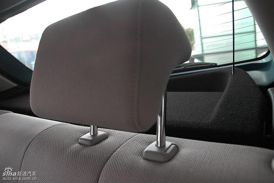 马自达2标准型1.3MT 内饰