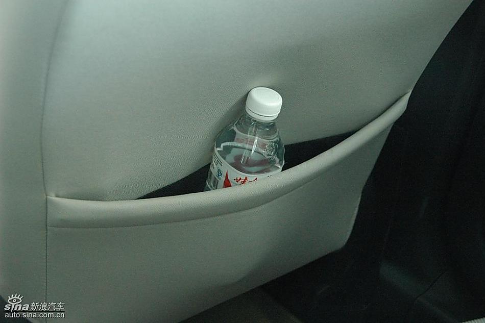 马自达2标准型1.3MT 内饰