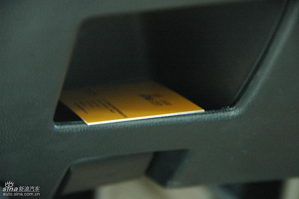 马自达2标准型1.3MT 内饰