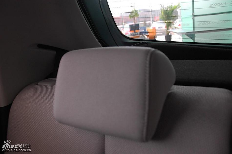 马自达2标准型1.3MT 内饰