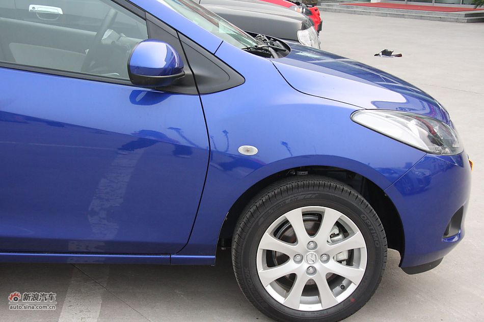 车辆外观及细节