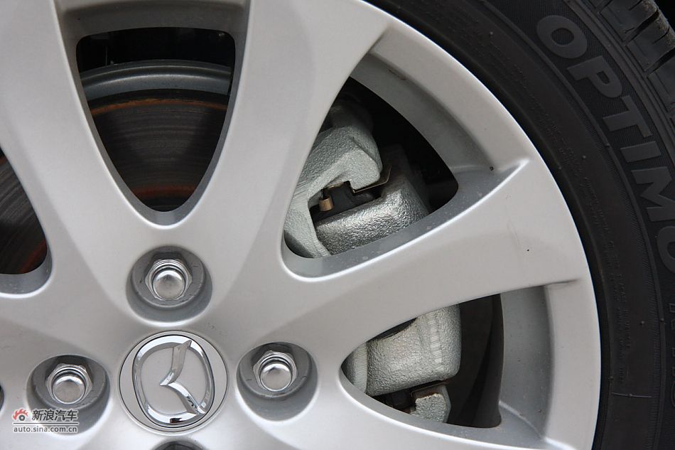 发动机、底盘悬挂及后备箱