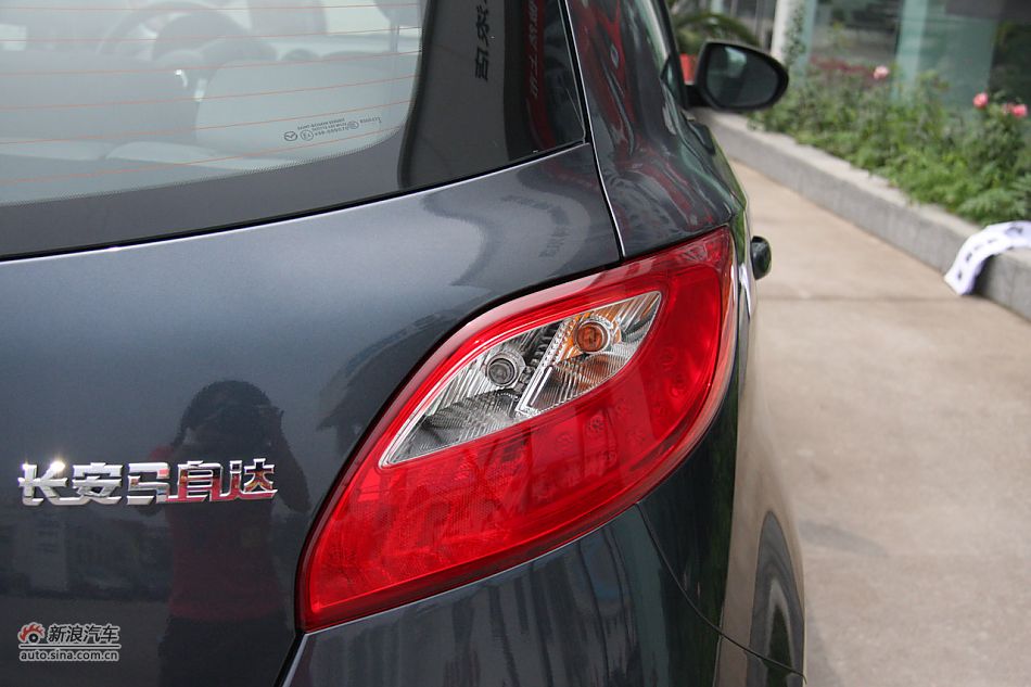 车辆外观及细节