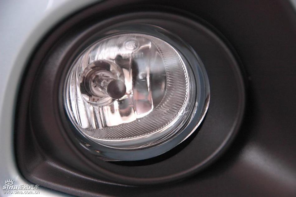 马自达2标准型1.3MT 外观