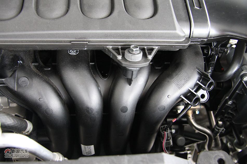 发动机、底盘悬挂及后备箱