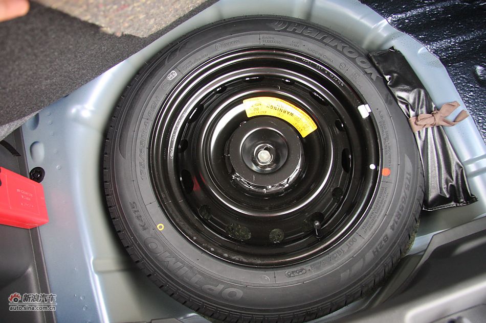 发动机、底盘悬挂及后备箱