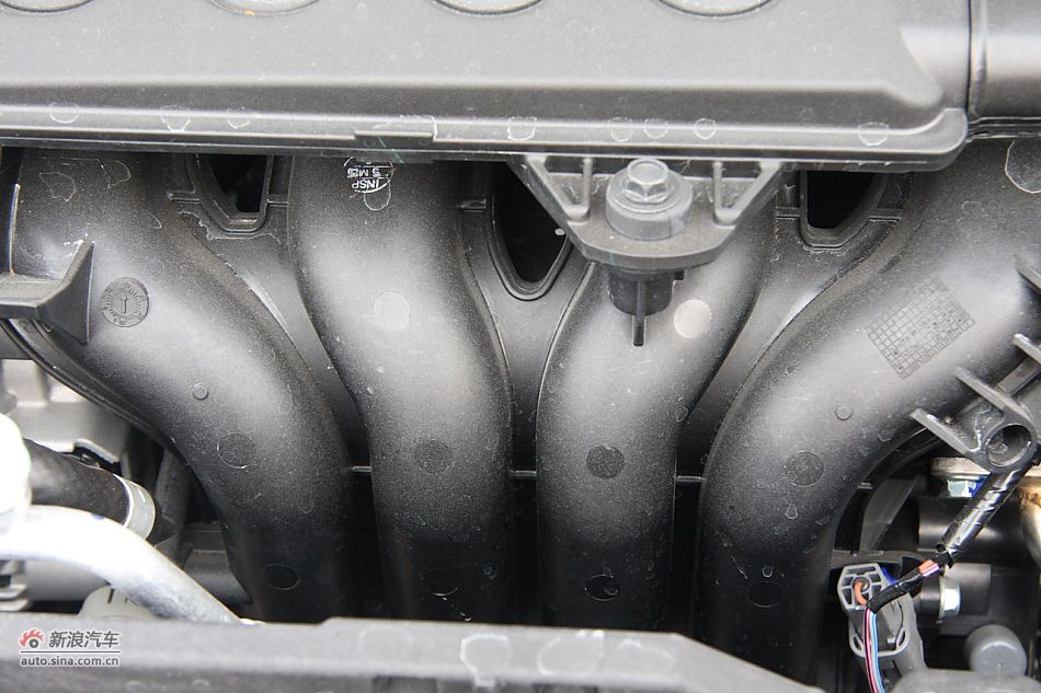 发动机、底盘悬挂及后备箱