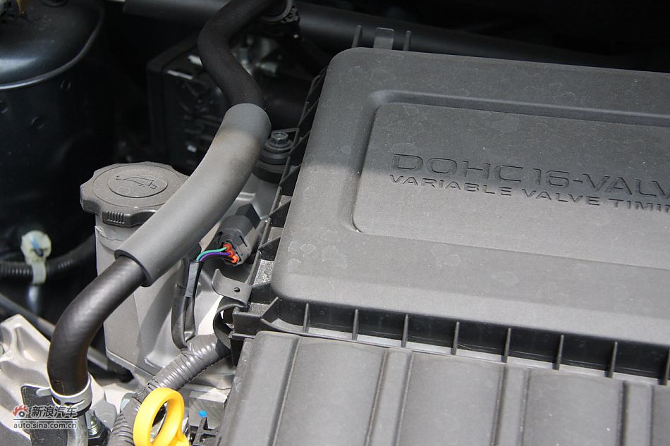 发动机、底盘悬挂及后备箱