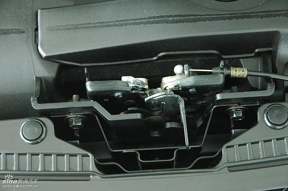 马自达2标准型1.3MT发动机