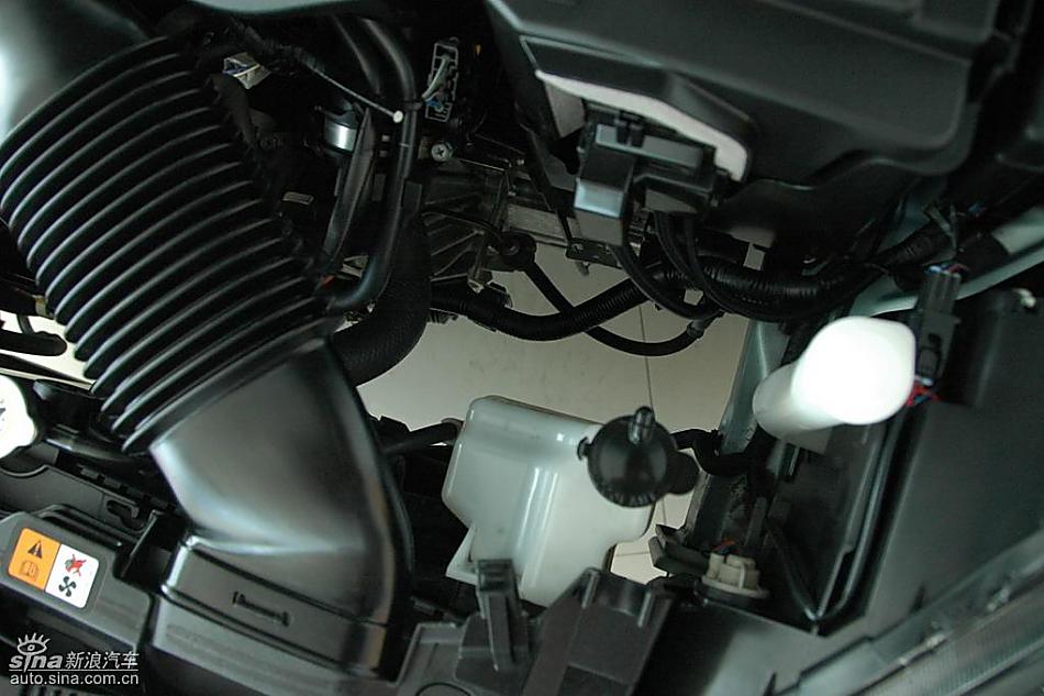 马自达2标准型1.3MT发动机