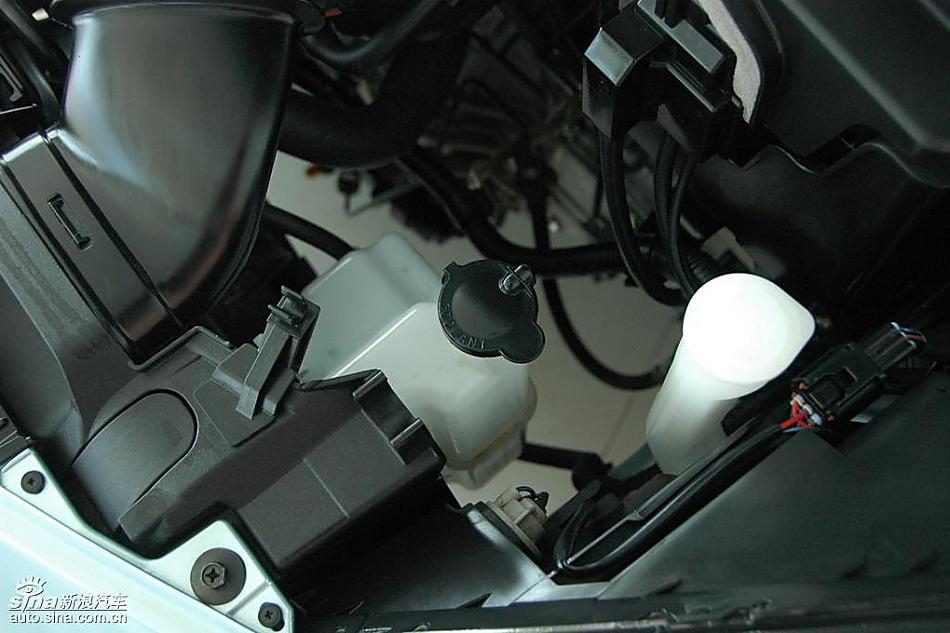 马自达2标准型1.3MT发动机