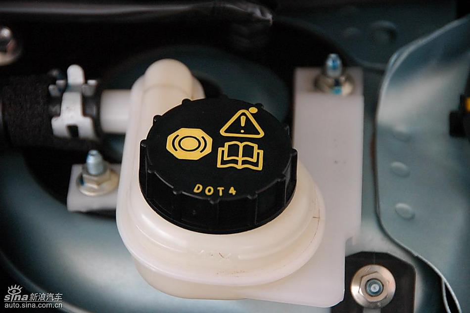 马自达2标准型1.3MT发动机