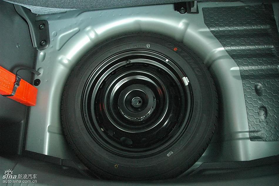 马自达2标准型1.3MT 内饰