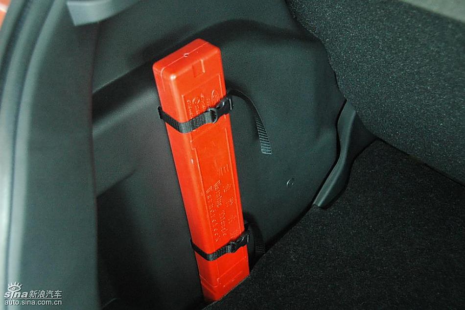 马自达2标准型1.3MT 内饰