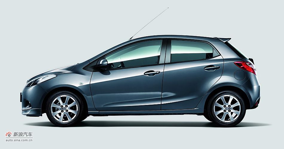 2011款马自达2炫动款外观及细节