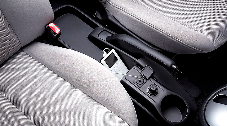 两厢马自达2内饰