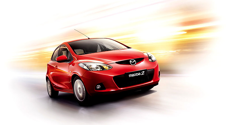 两厢马自达2外观