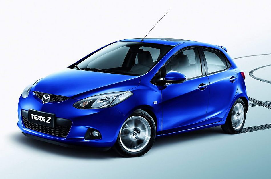 马自达2 1.5L天窗版外观