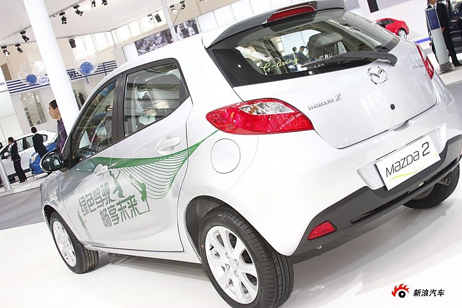 长安马自达2