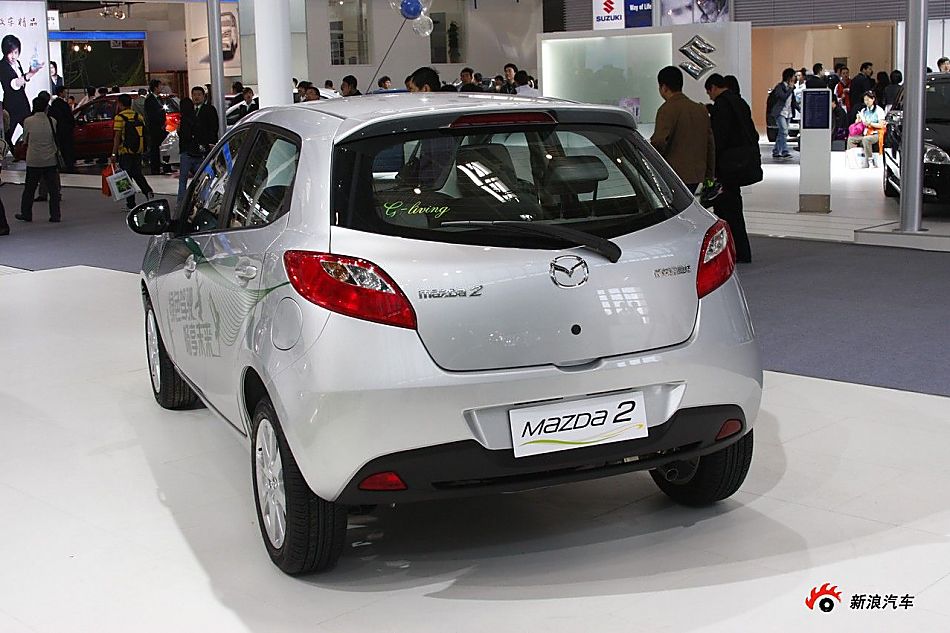 长安马自达2