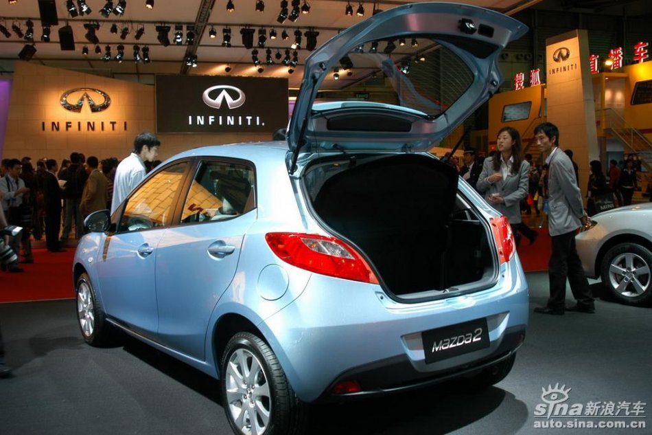 马自达2