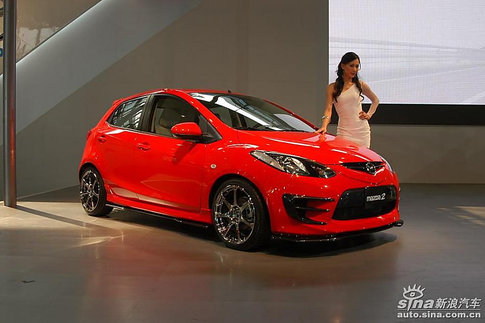 马自达2两厢