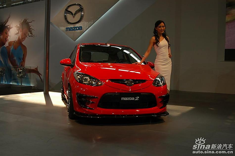 马自达2两厢