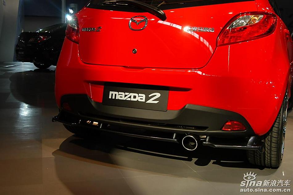 马自达2两厢
